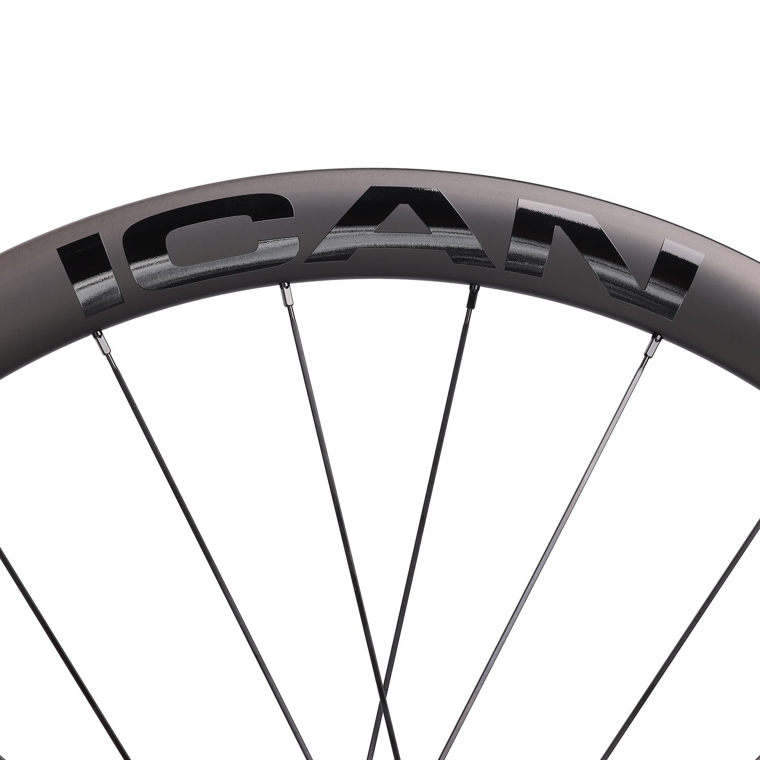 Alpha_40_II_disc_wheels_5